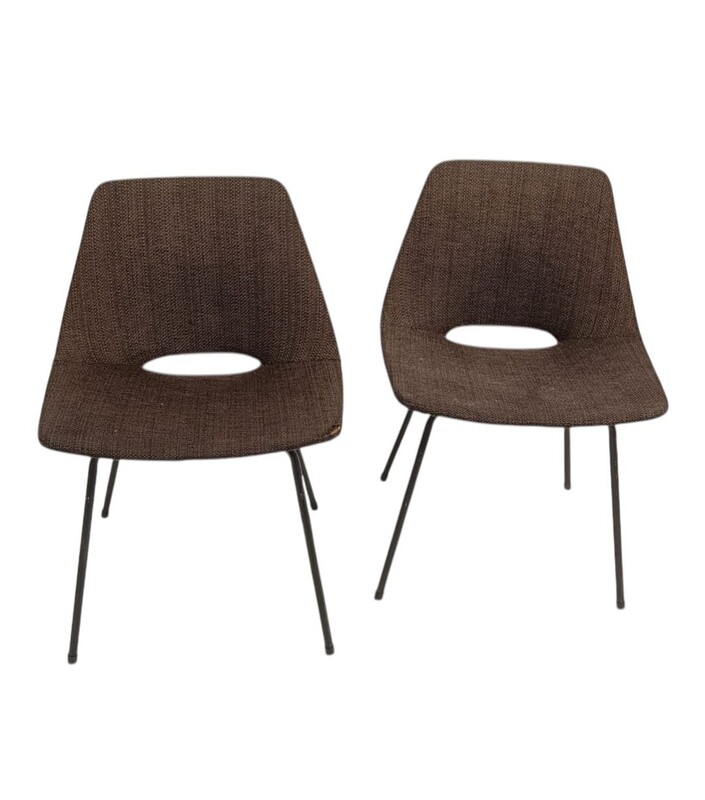 S 536 YO pair of chairs by Pierre Guariche