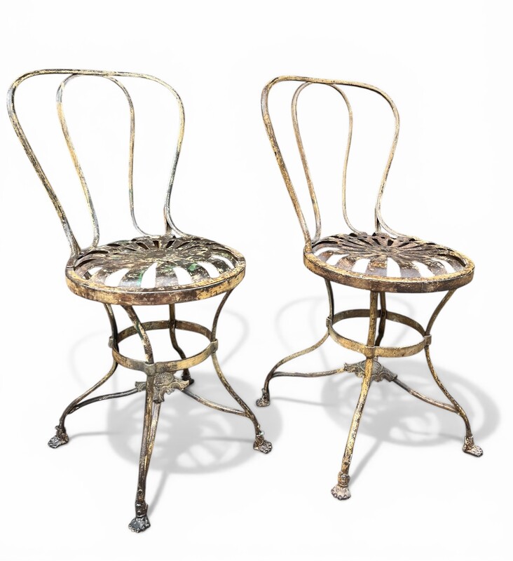 S 541 RD pair of Pair of garden chair, Arras Saint-Sauveur, 19th c.