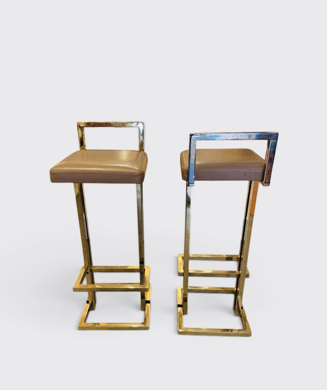 S 546 AG pair of stool bar in brass and leather 1970’s
