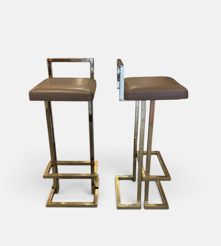 S 546 AG pair of stool bar in brass and leather 1970’s