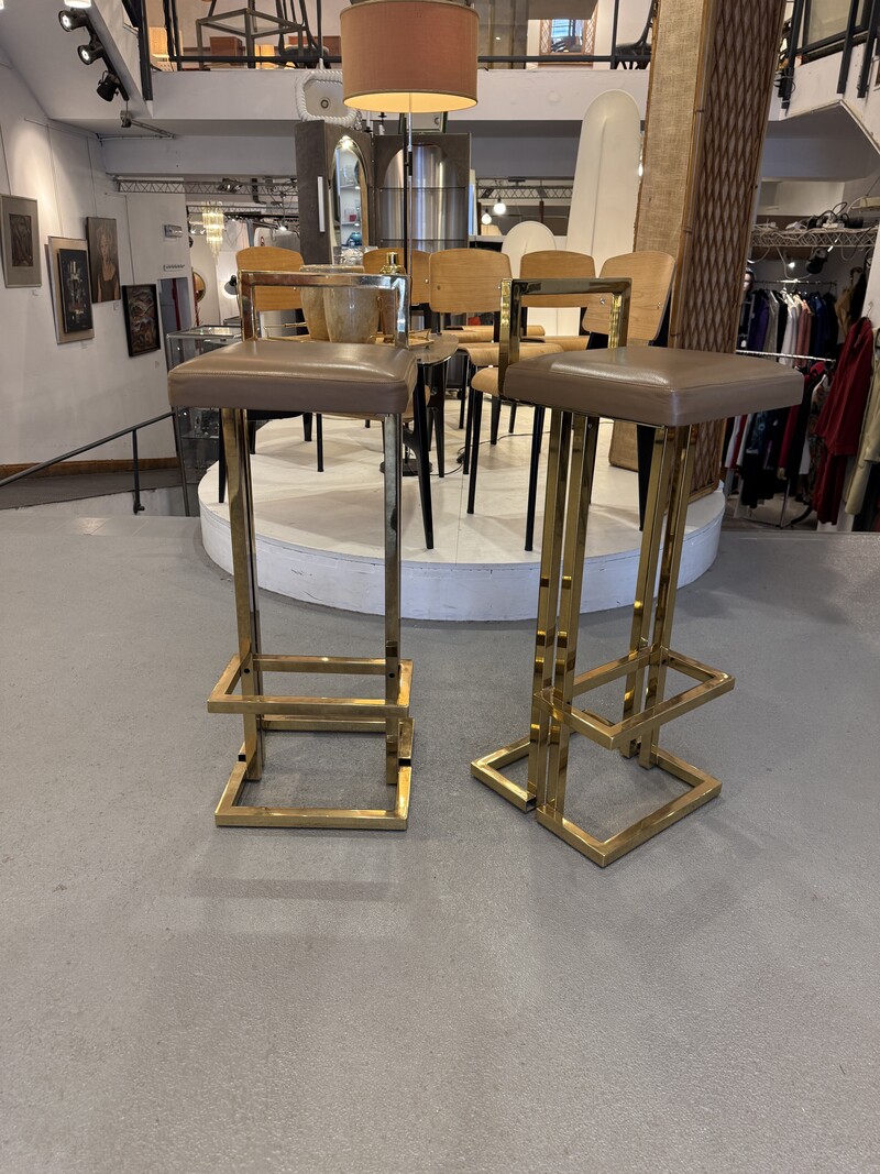 S 546 AG pair of stool bar in brass and leather 1970’s