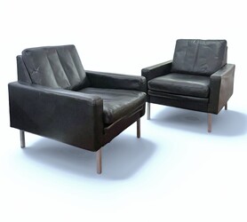 S 547 JC Pair black leather vintage armchairs by Cor 1970s 
