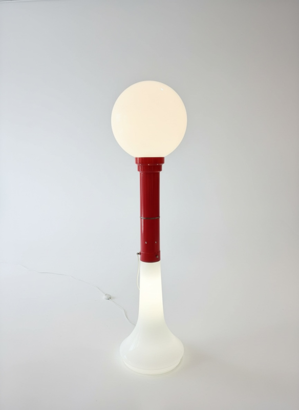 S 561 AG  Lampfloor by Carlo Nasson for mazzega 