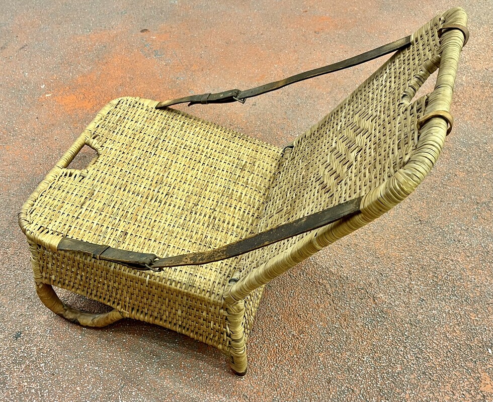 S 890 APO pair of rattan and leather seats, 1920’s